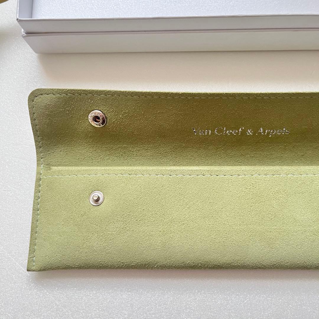 Van Cleef & Arpels 時計 ブレスレット ケース 空箱