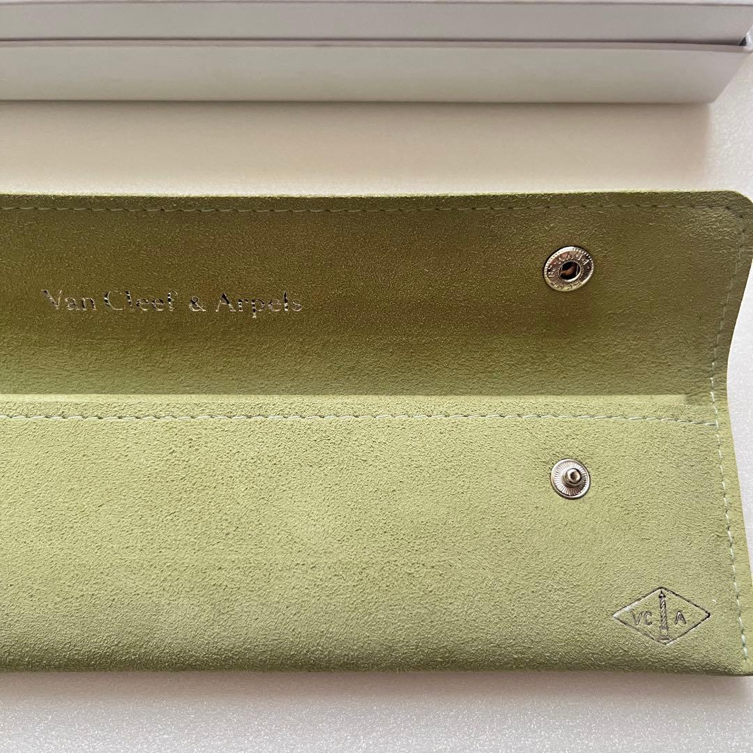 Van Cleef & Arpels 時計 ブレスレット ケース 空箱