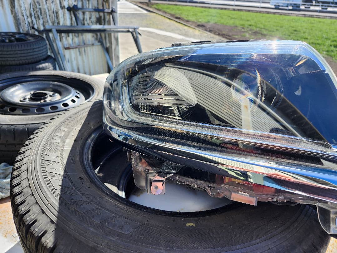 スペーシアカスタムMK53S　ヘッドライト(右側)