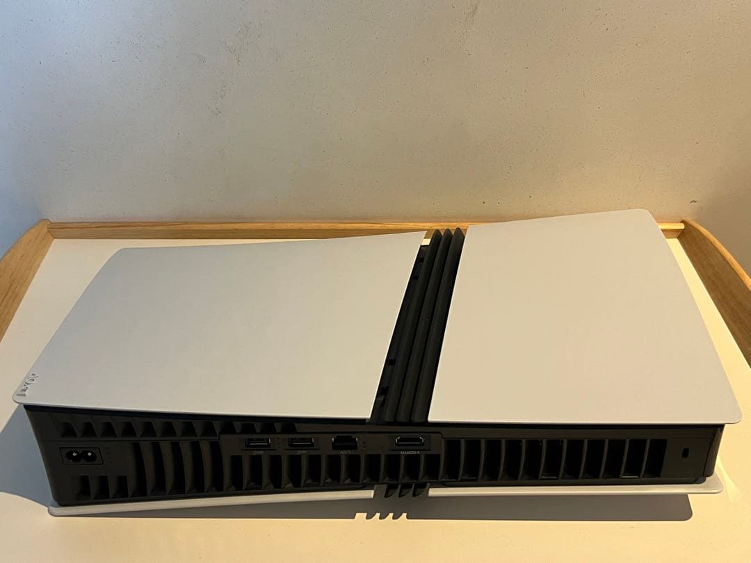 美品PlayStation5 Pro本体モンハンワイルズ付CFI-7000B01