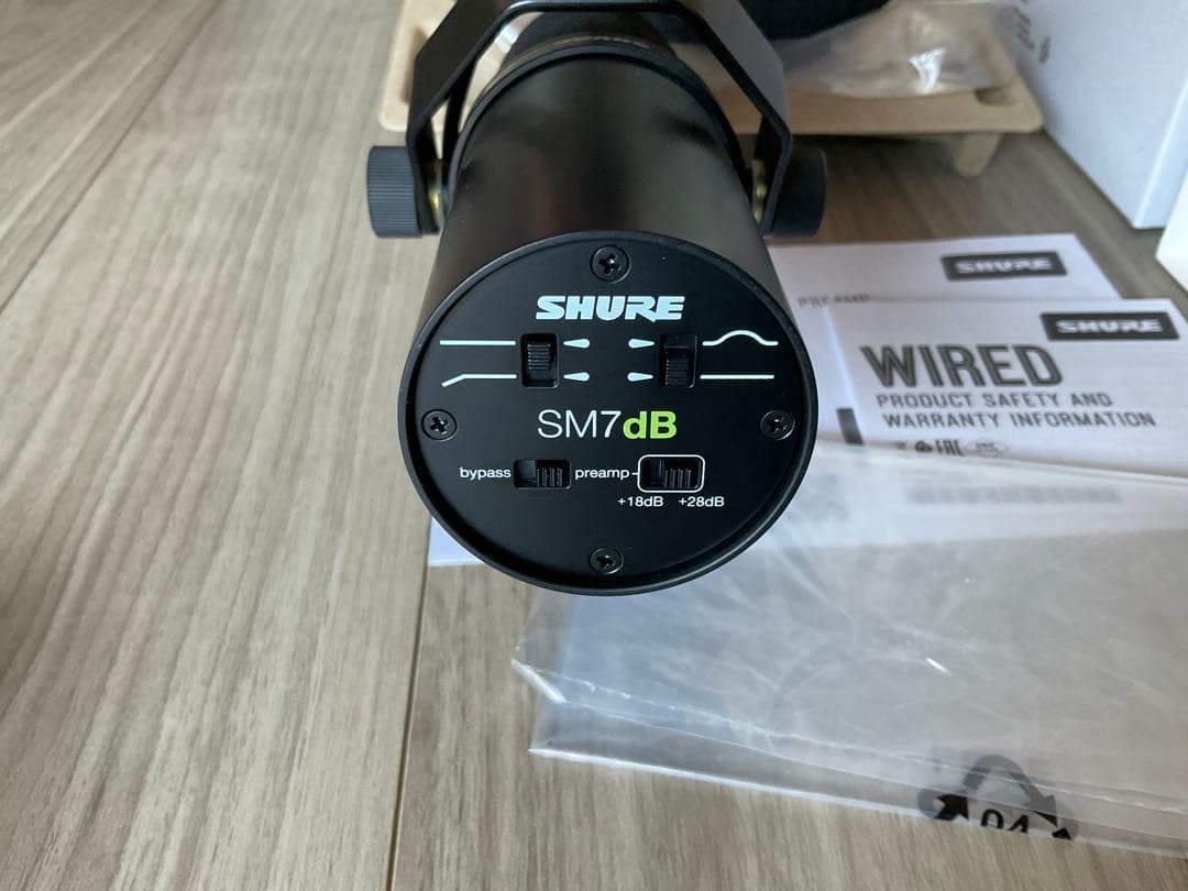 ネ*コ様 SHURE SM7dB ダイナミックマイク MVX2Uオーディオインタ