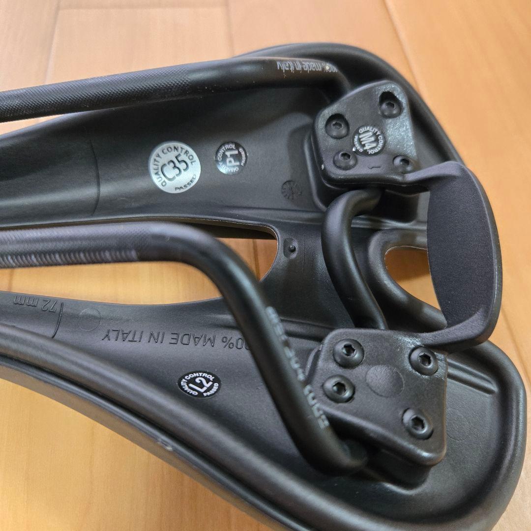 SELLE SMP EVO PLUS サドル