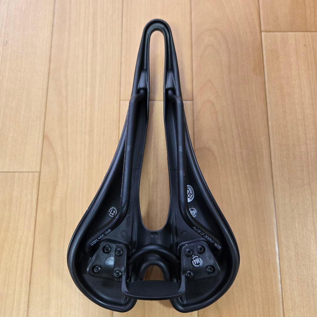 SELLE SMP EVO PLUS サドル