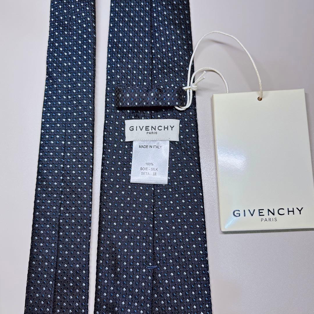 未使用 GIVENCHY ネクタイ ロゴ入り 小紋 ドット柄 ネイビー 伊製