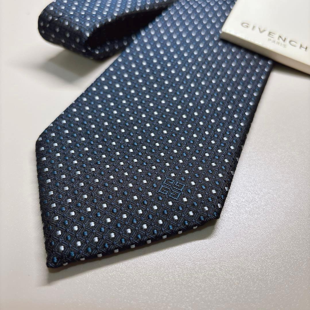 未使用 GIVENCHY ネクタイ ロゴ入り 小紋 ドット柄 ネイビー 伊製