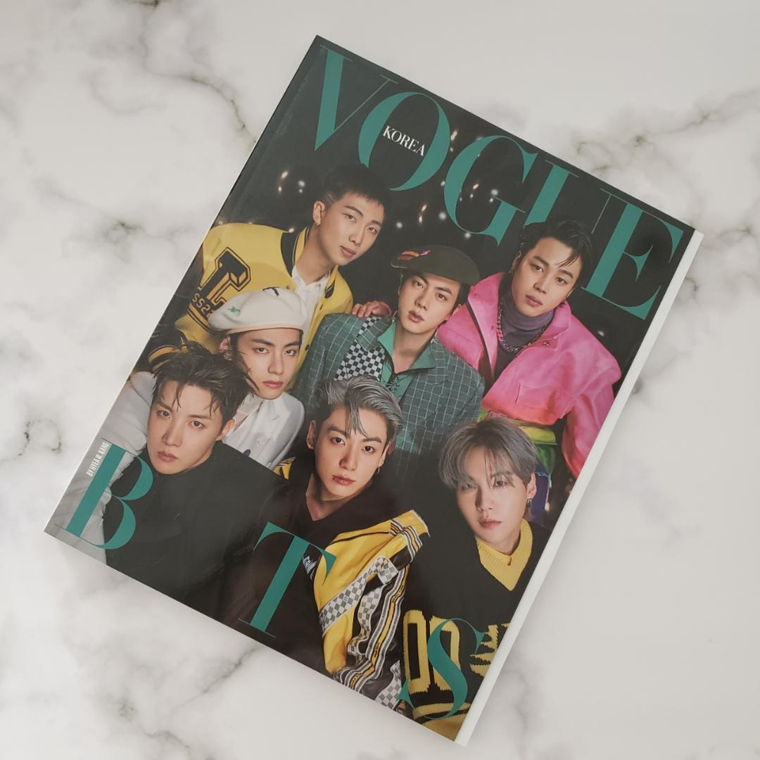 新品【VOGUE KOREA】BTS 3冊セット 2022年1月号