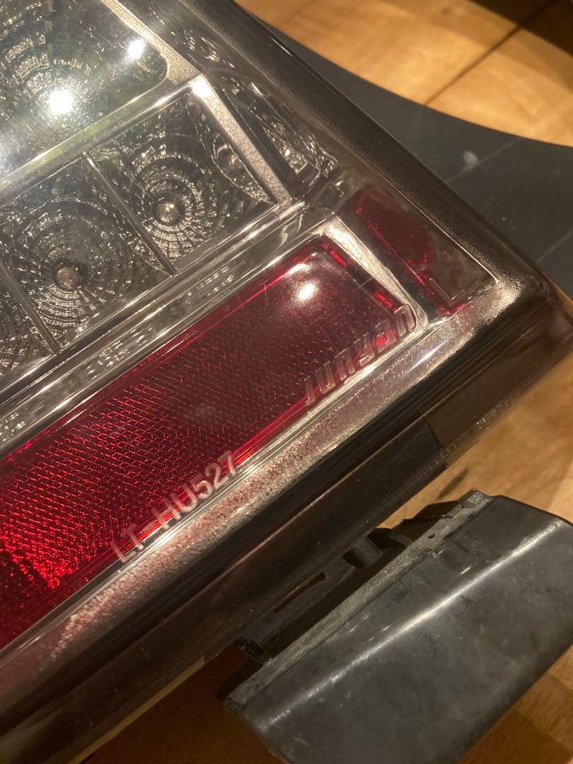 プリウス30 テールライト ZVW30 LED 左右セット LT-HU527