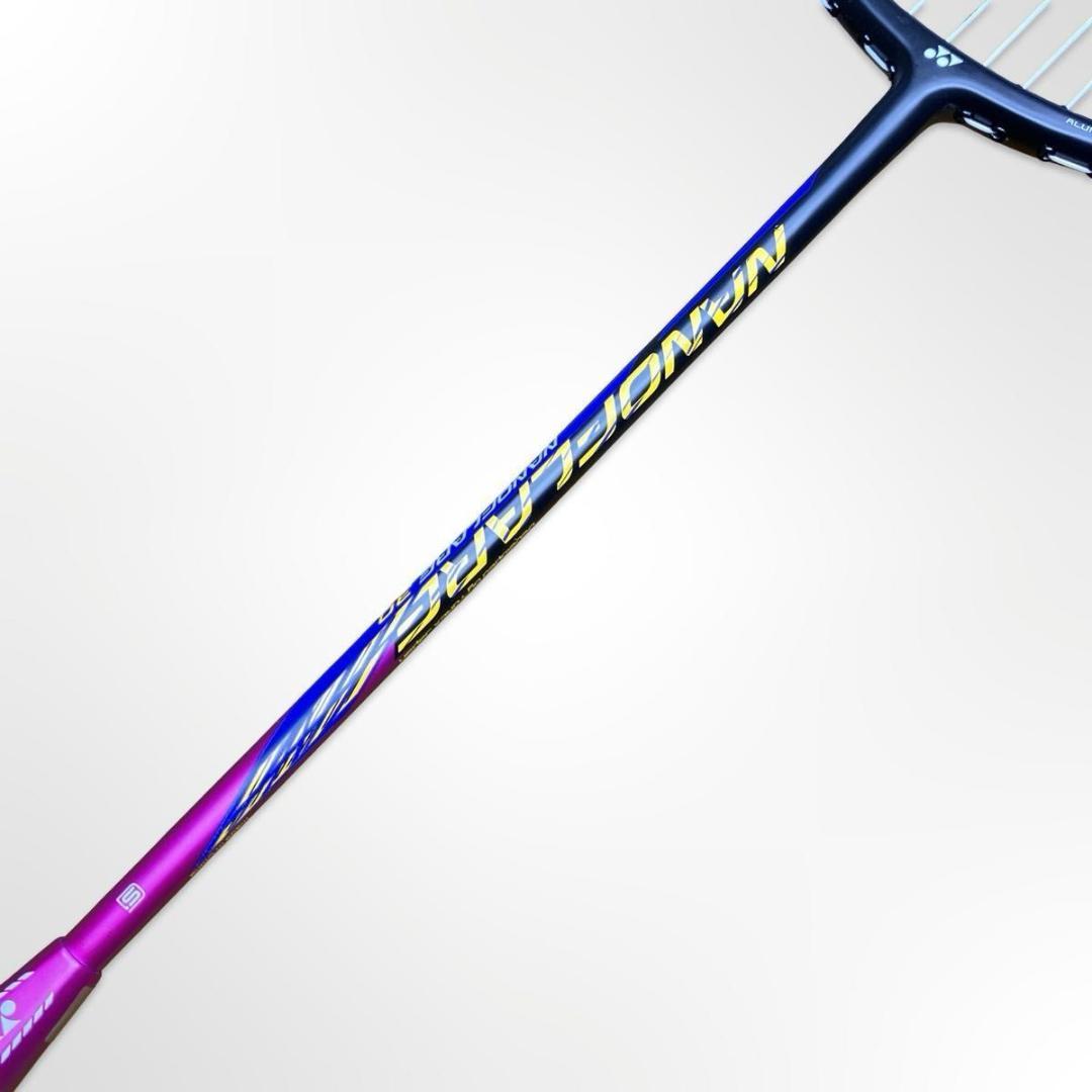 【未使用級】YONEX ナノフレア30 バドミントンラケット ケース付き