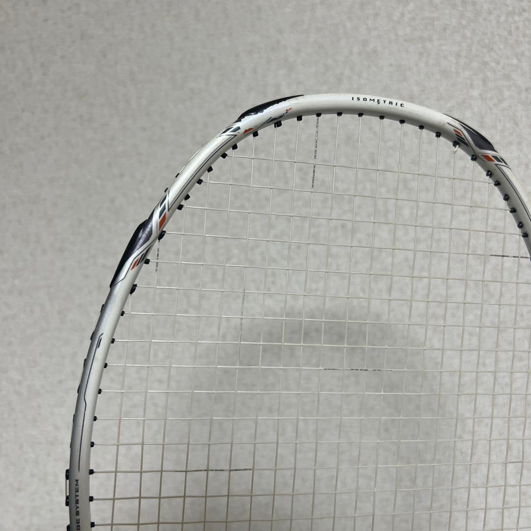 ラケット YONEX VOLTRIC 70 E-tune 4UG5