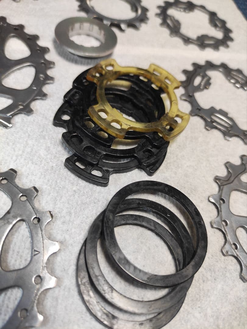 Campagnolo チェーン、スプロケットセット