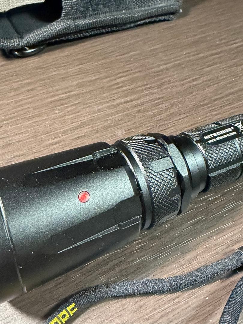 Nitecore (ナイトコア)SRT7 Revenger懐中電灯