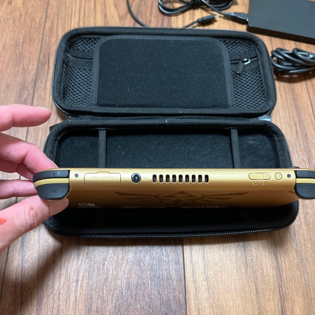 Switch Lite ハイラルエディション本体+ドラゴンクエスト3セット最終