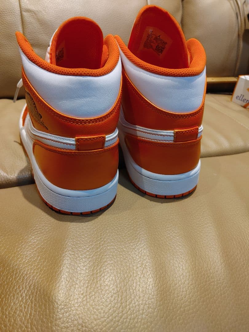 新品27㎝Nike Air Jordan 1 Mid オレンジ/ホワイト