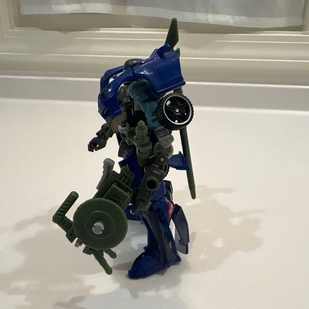 トランスフォーマーダークサイドムーン　キュー
