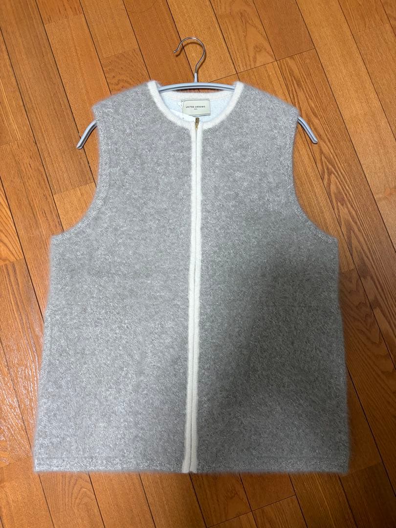 UNITED ARROWS新作フォックスカシミヤベスト