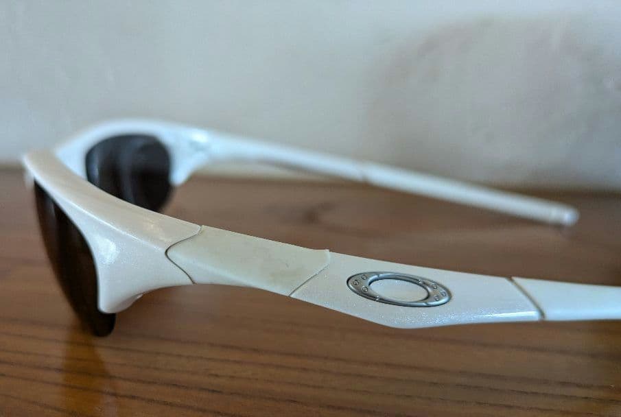 最終お値下げ！Oakley サングラス ホワイトフレーム03-624J
