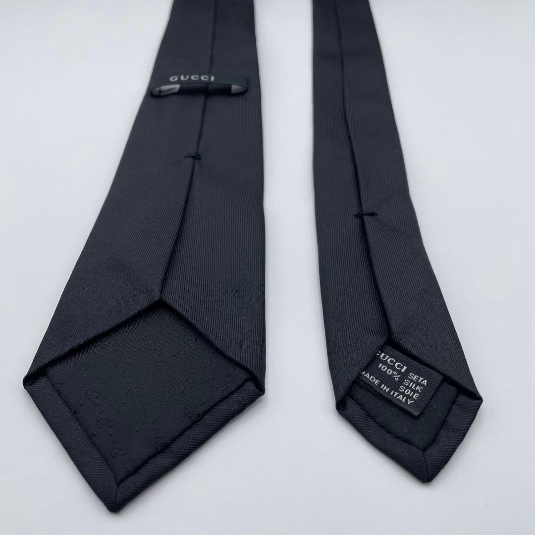 ✨極美品✨GUCCI ネクタイ 近年モデル GG柄 ソリッドタイ 無地 成人式