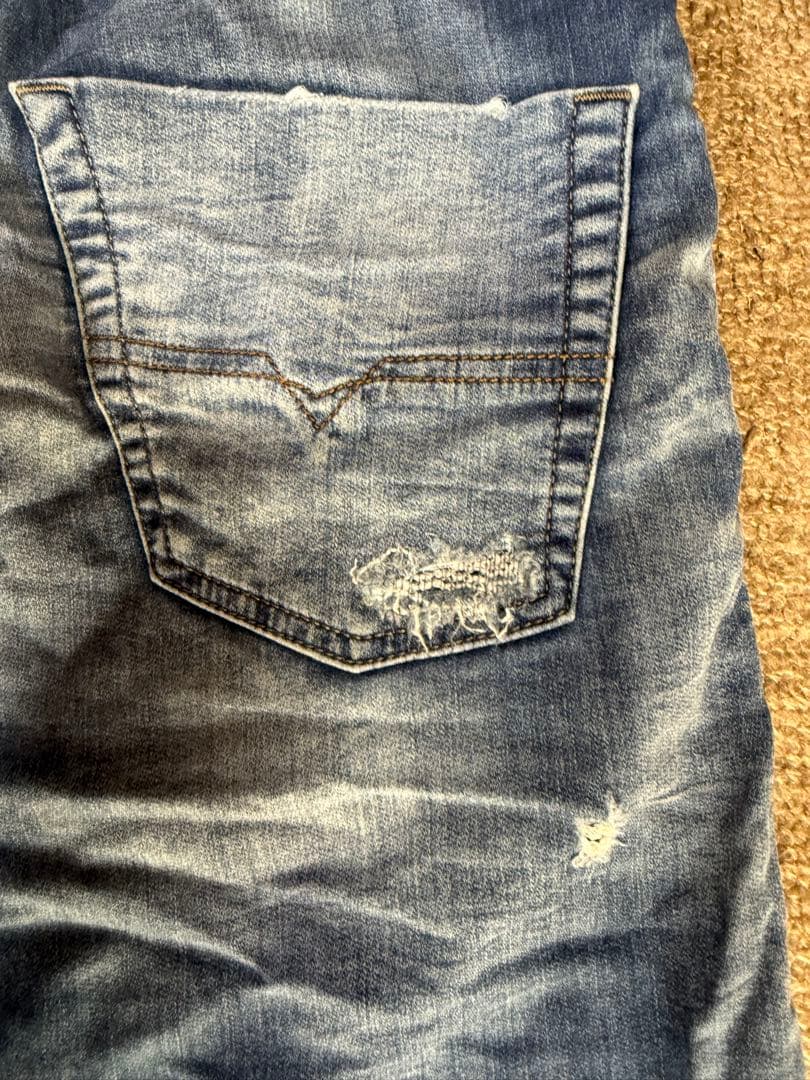 パンツ DIESEL Krooley JoggJeans 0685I