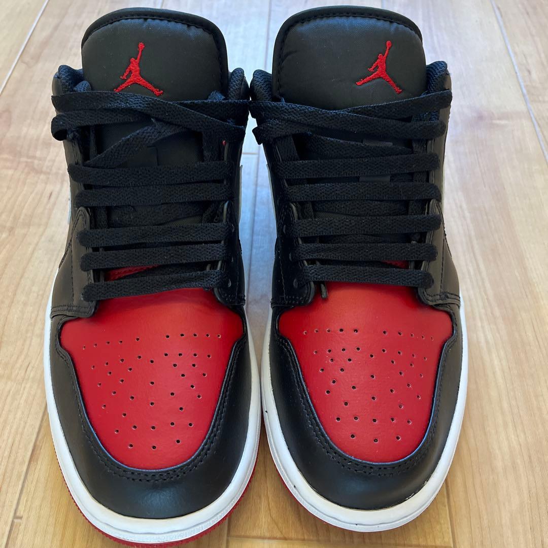 Nike Air Jordan ナイキローカット シューズ ブラック/レッド