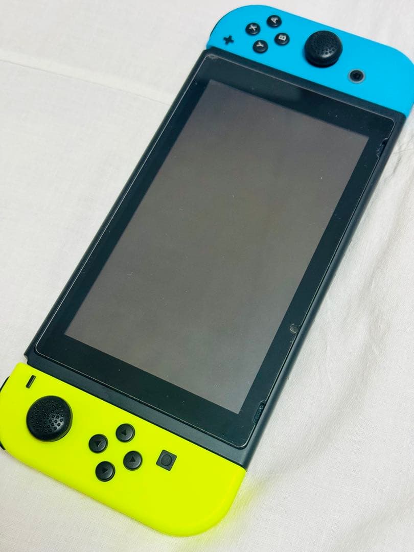 Nintendo Switch 本体(本体クリアカバー、ケース2個付き等)
