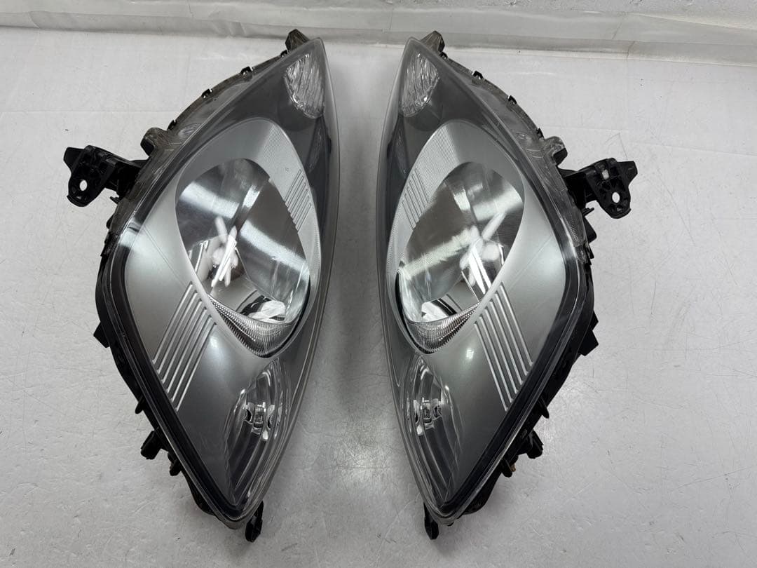 美品 ホンダ FIT フィット ヘッドライト左右セット ハロゲン P6865