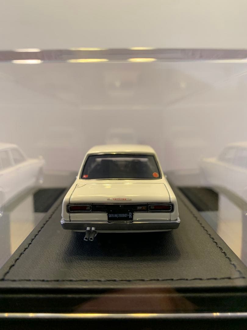 イグニッションモデル　1/43 スカイライン　GT-R PGC10 ホワイト