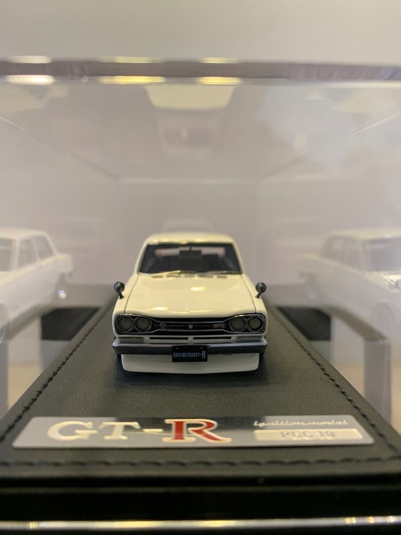 イグニッションモデル　1/43 スカイライン　GT-R PGC10 ホワイト
