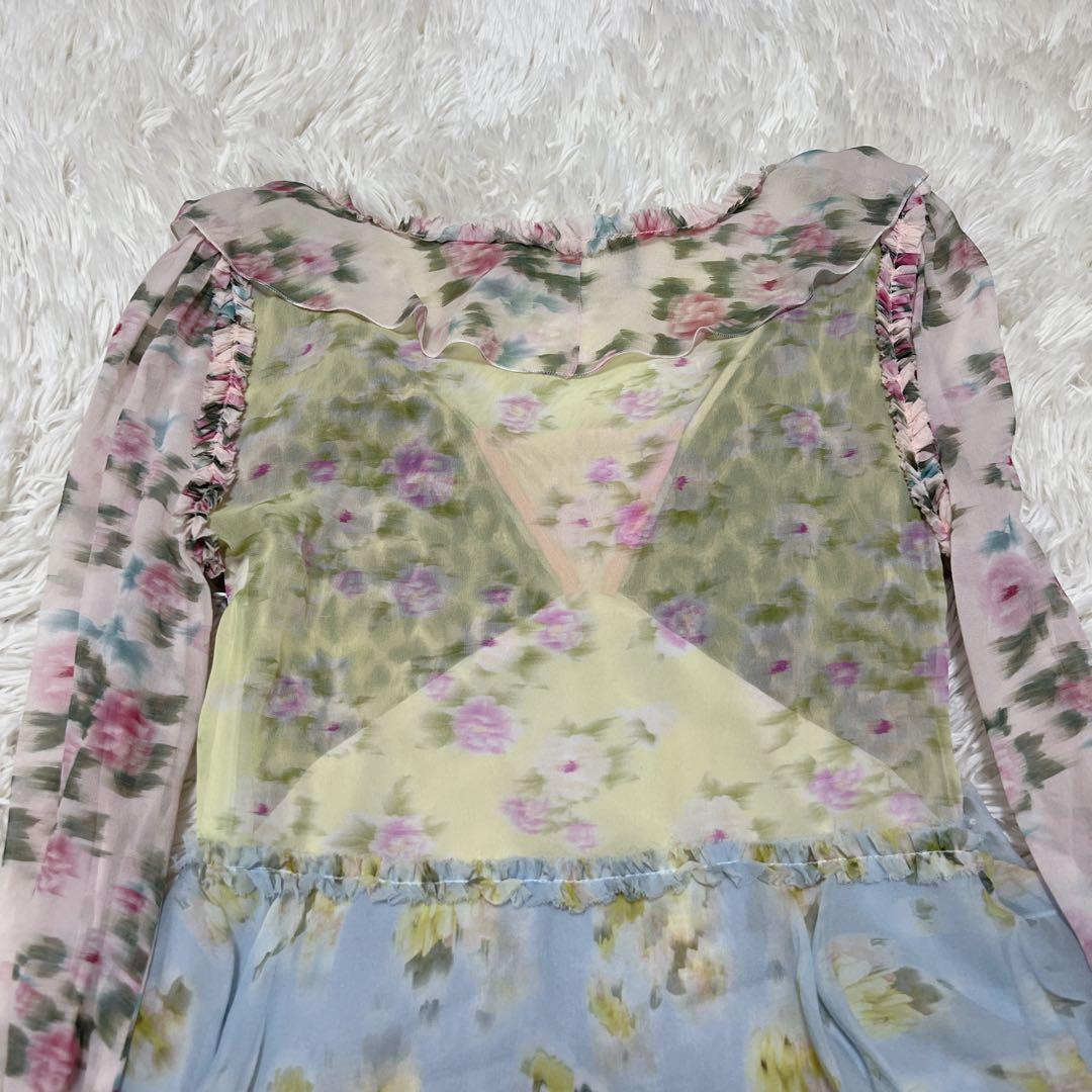 【美品】Blumarine ブルマリン　シルク　ブラウス　総柄　シフォン　花柄