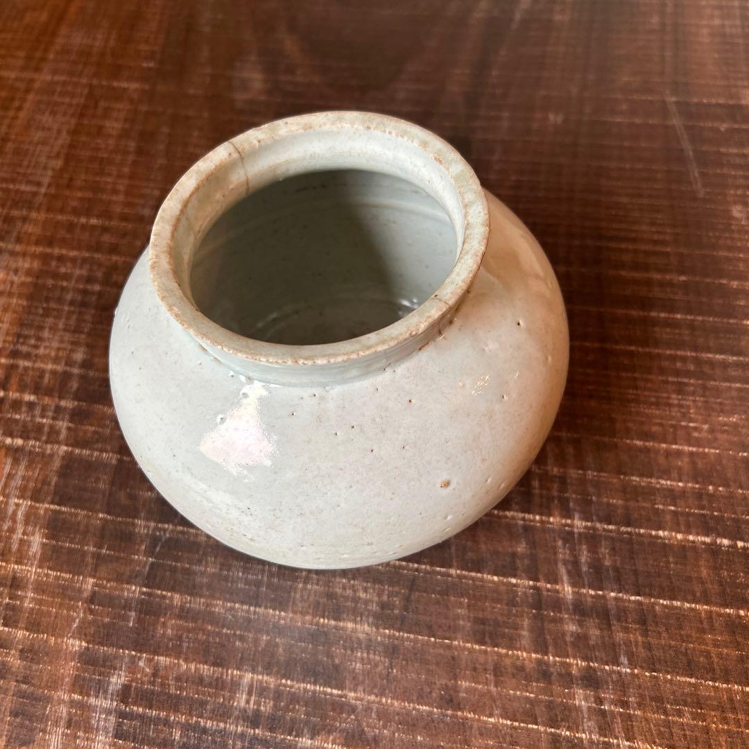 白磁の壺