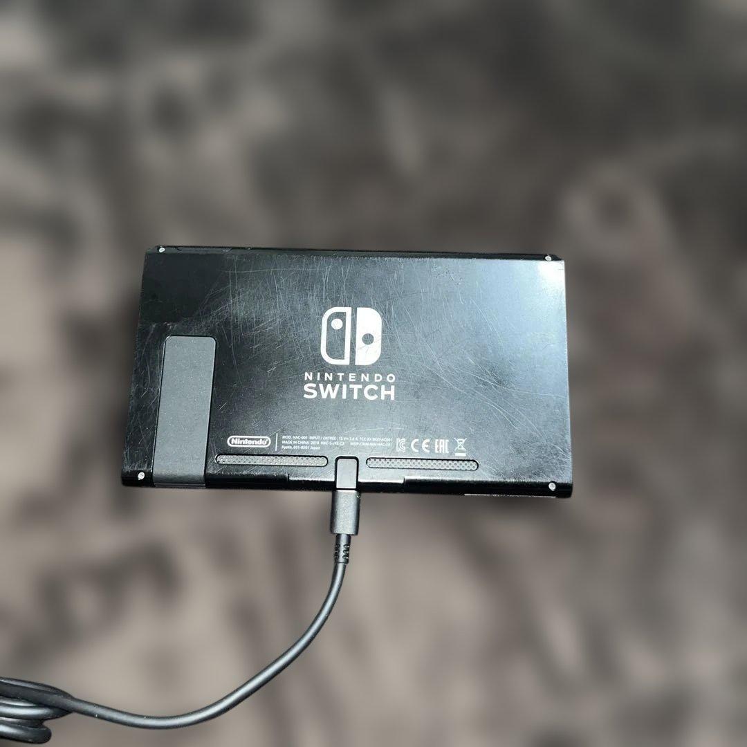 任天堂　Switch 本体