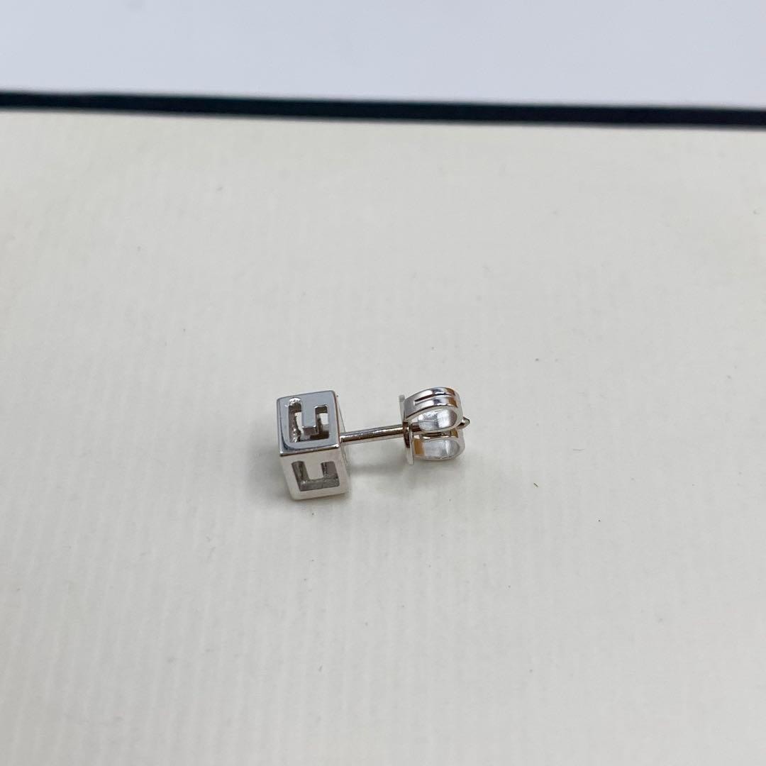 【美品/希少/洗浄済】GUCCI ピアス　K18WG スクエア　ホワイトゴールド