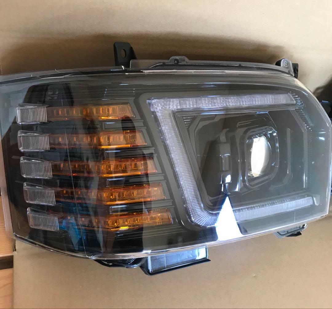 ハイエース　ヘッドライト　美品　ヘッドランプ　テールランプ　シーケンシャル