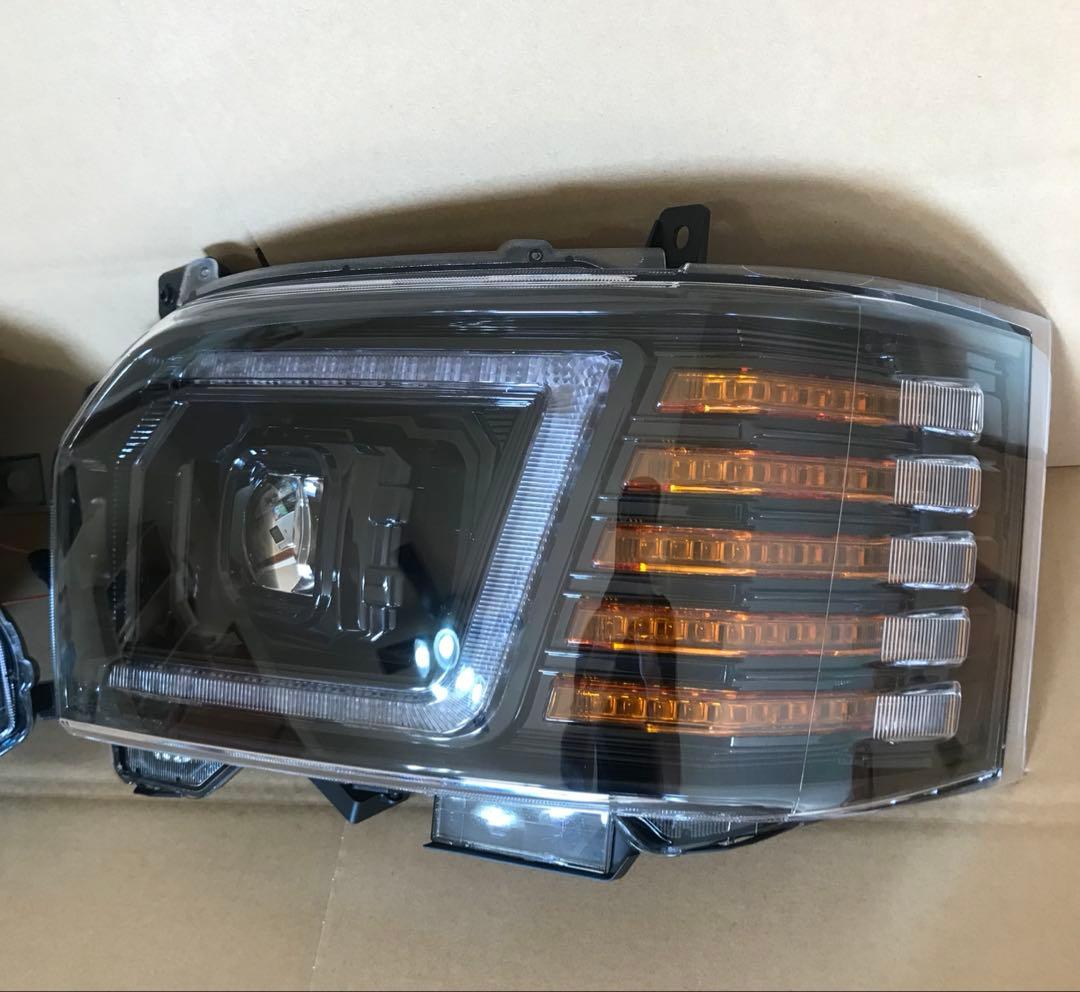 ハイエース　ヘッドライト　美品　ヘッドランプ　テールランプ　シーケンシャル