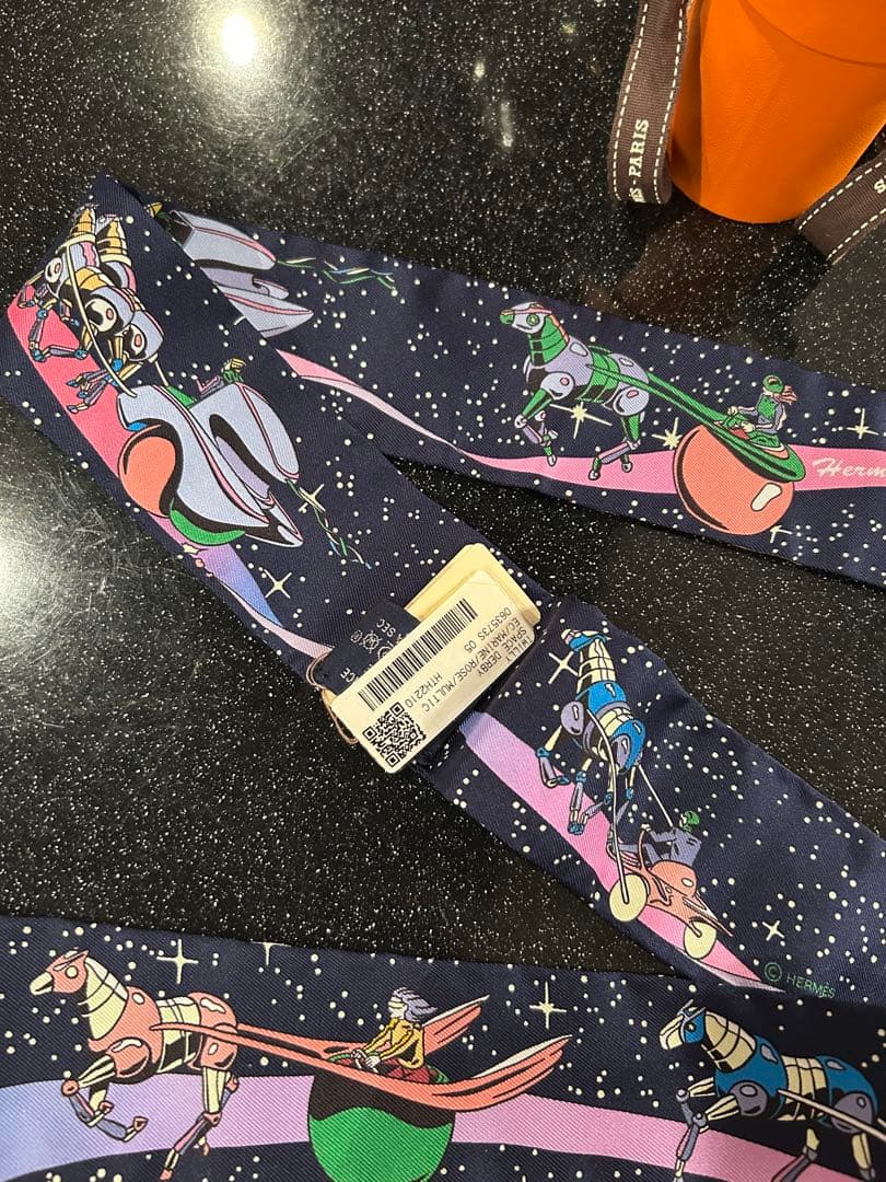 ◆新品未使用◆エルメス HERMES ツイリー　スペースダービー　ネイビー