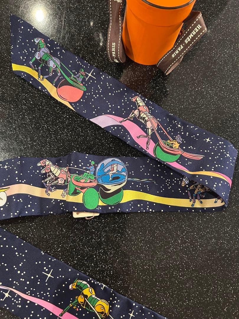 ◆新品未使用◆エルメス HERMES ツイリー　スペースダービー　ネイビー