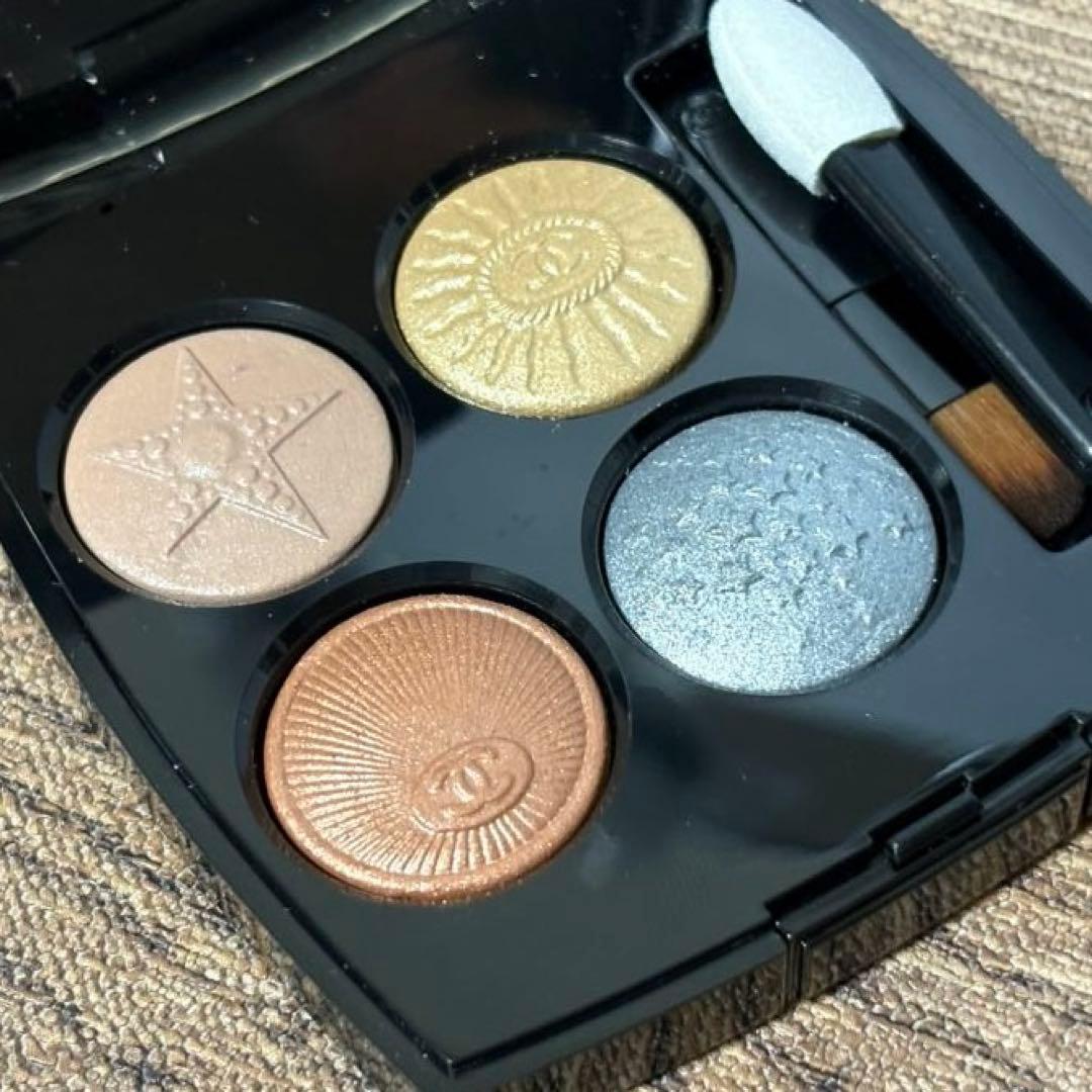 CHANELレキャトルオンブルブトン229ブトンステレール未使用品