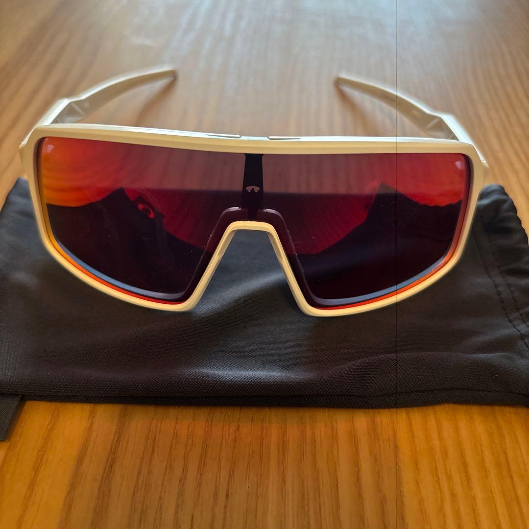 OAKLEY SUTRO プリズム
