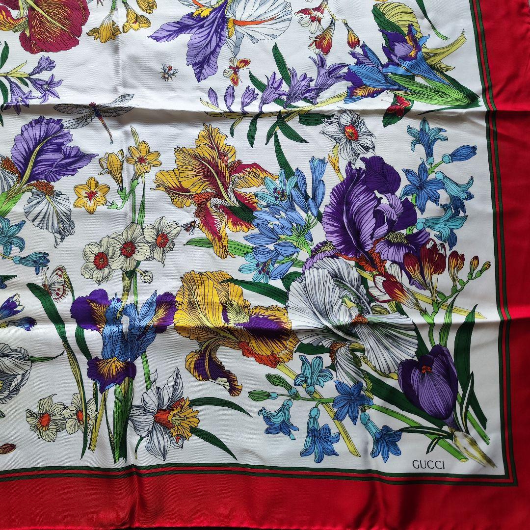 【未使用級】GUCCIグッチ 花柄スカーフ イタリア製 レッド系 シルク100％