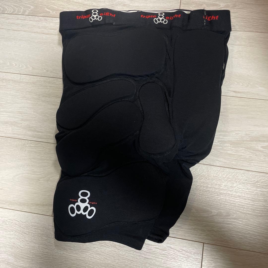 TripleEight T8 BUMSAVERS ヒッププロテクター　未使用　L