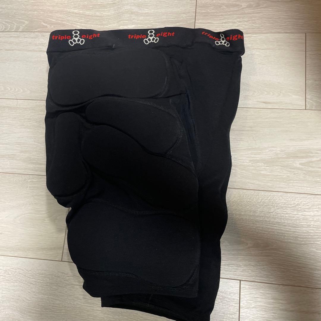 TripleEight T8 BUMSAVERS ヒッププロテクター　未使用　L
