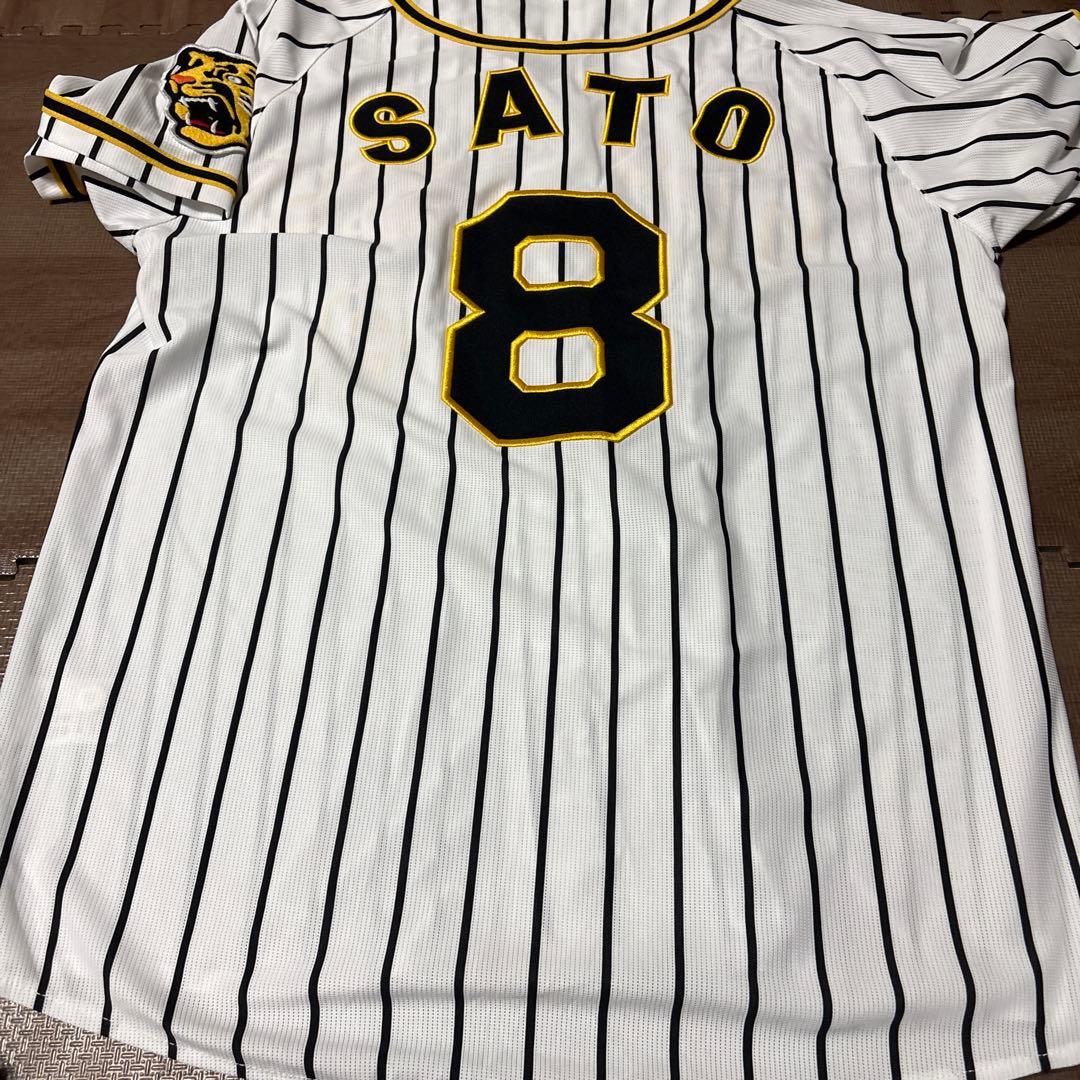 ⭐︎阪神タイガース　佐藤輝明　選手　ユニフォーム　Lサイズ