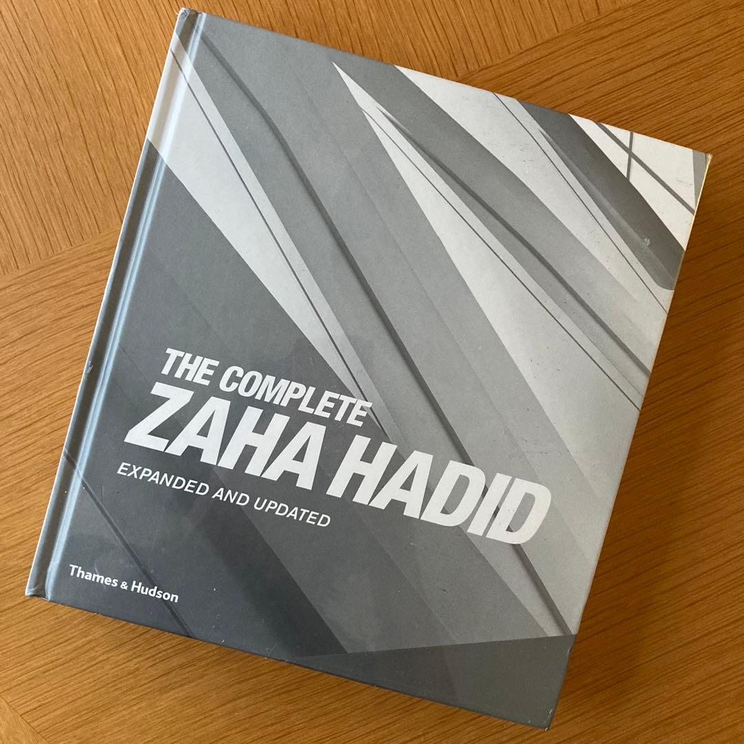 洋書 The complete ZAHA HADID