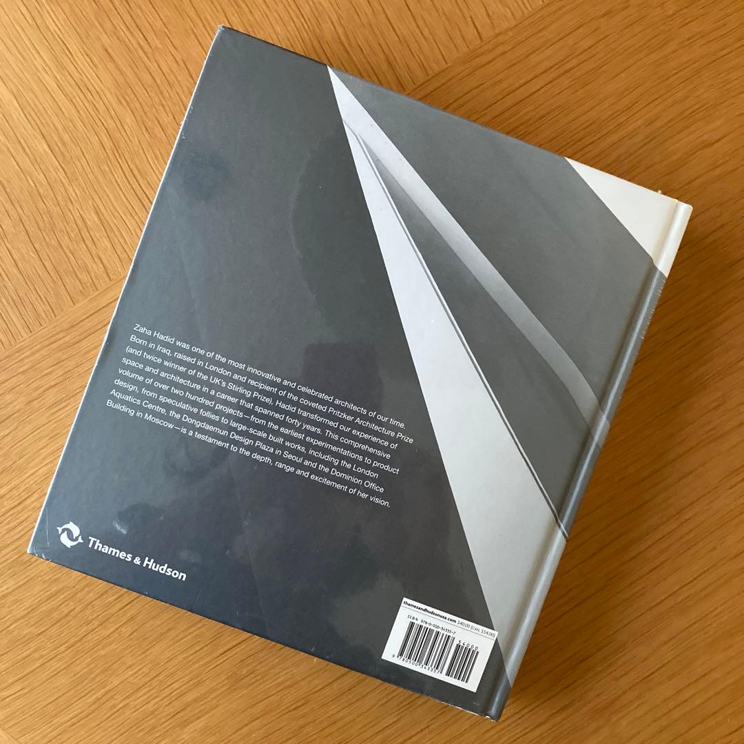 洋書 The complete ZAHA HADID
