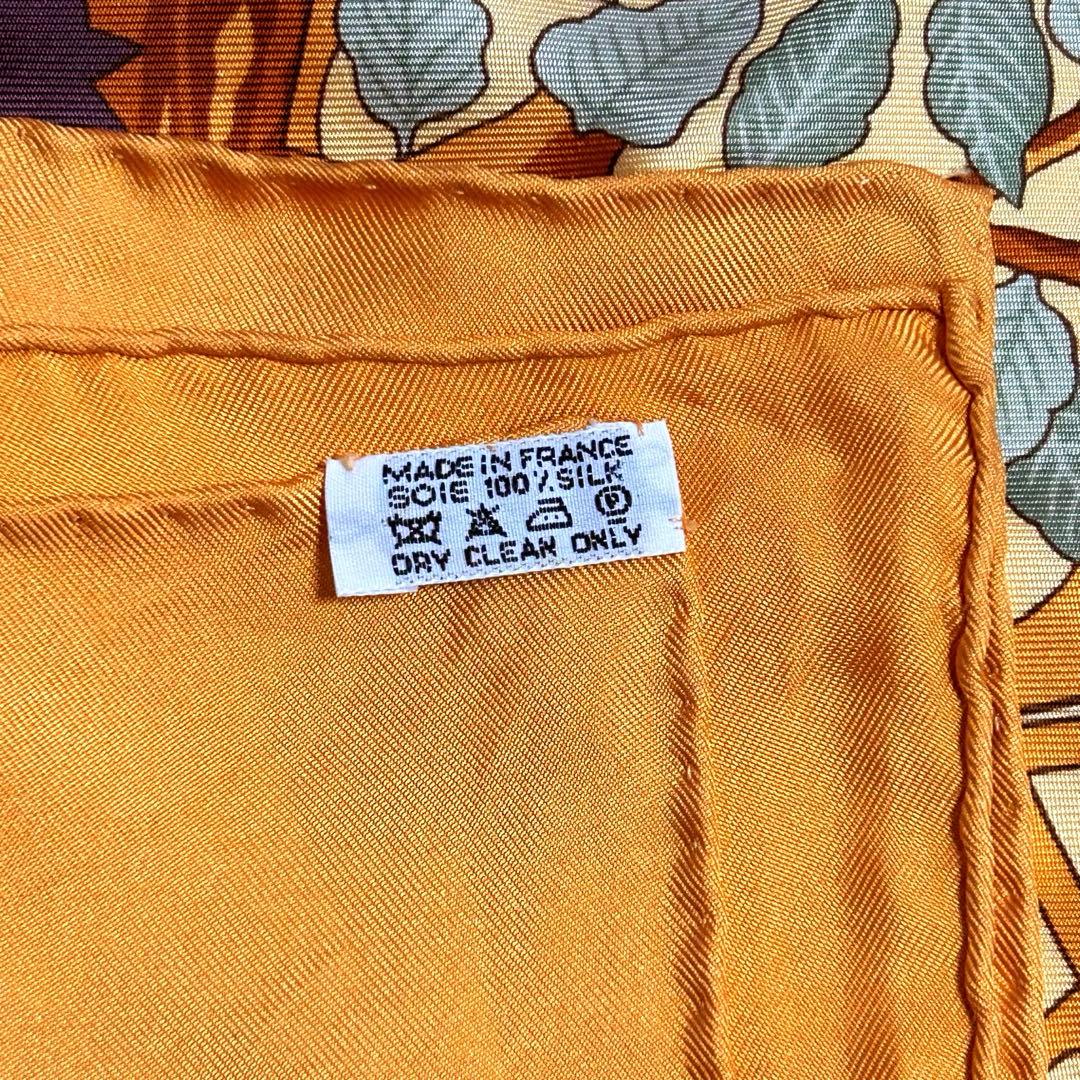 HERMES エルメス スカーフ　カレ90 AXIS MUNDI 世界の中心軸