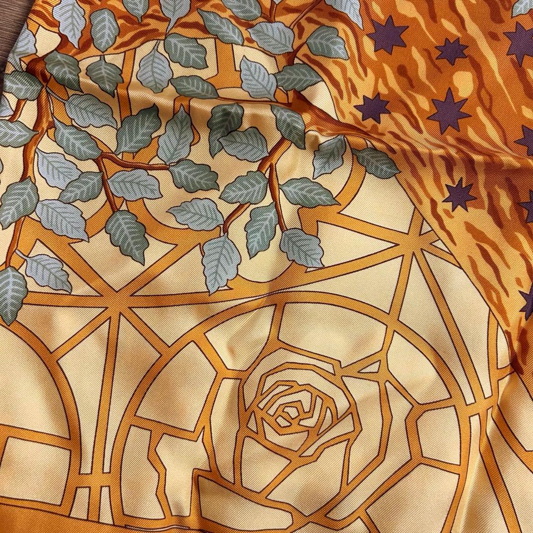 HERMES エルメス スカーフ　カレ90 AXIS MUNDI 世界の中心軸