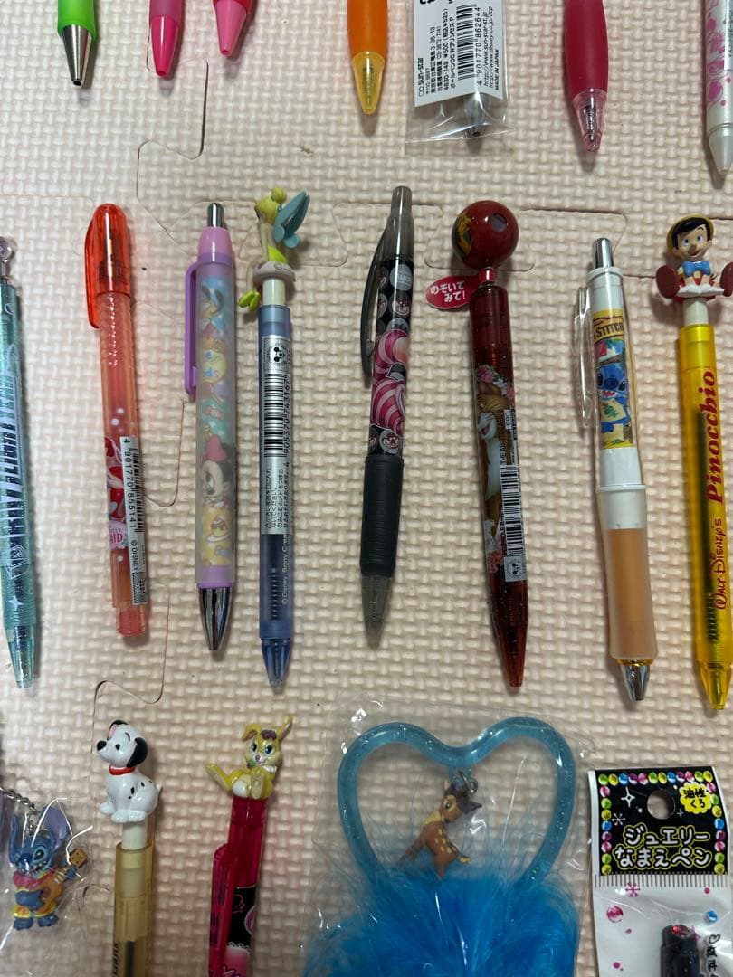 d*9様 キャラクターボールペン 70本以上セット