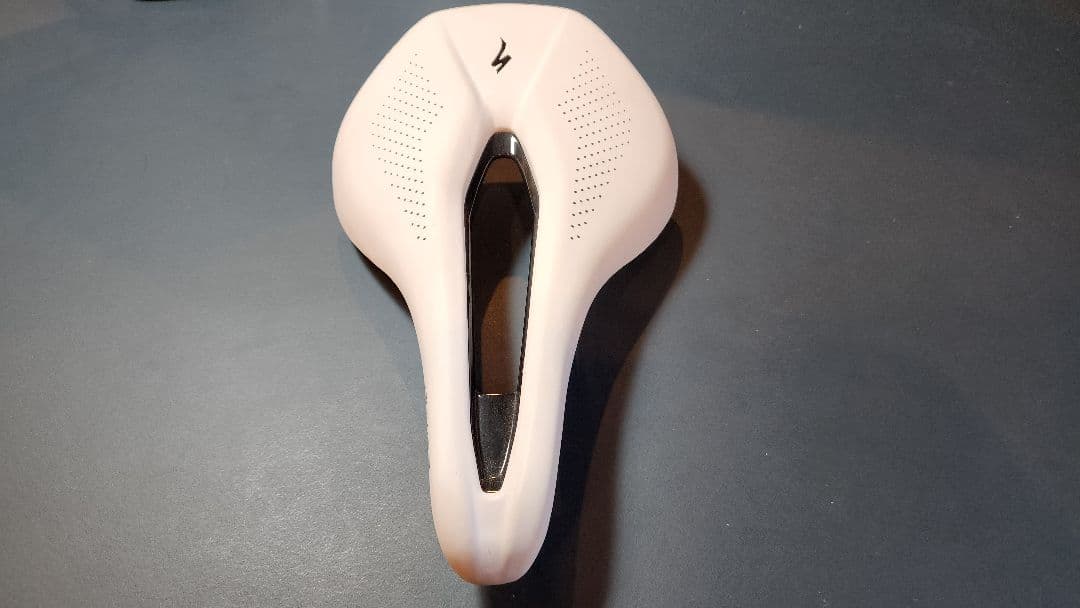 スペシャライズド Power サドル（143mm）