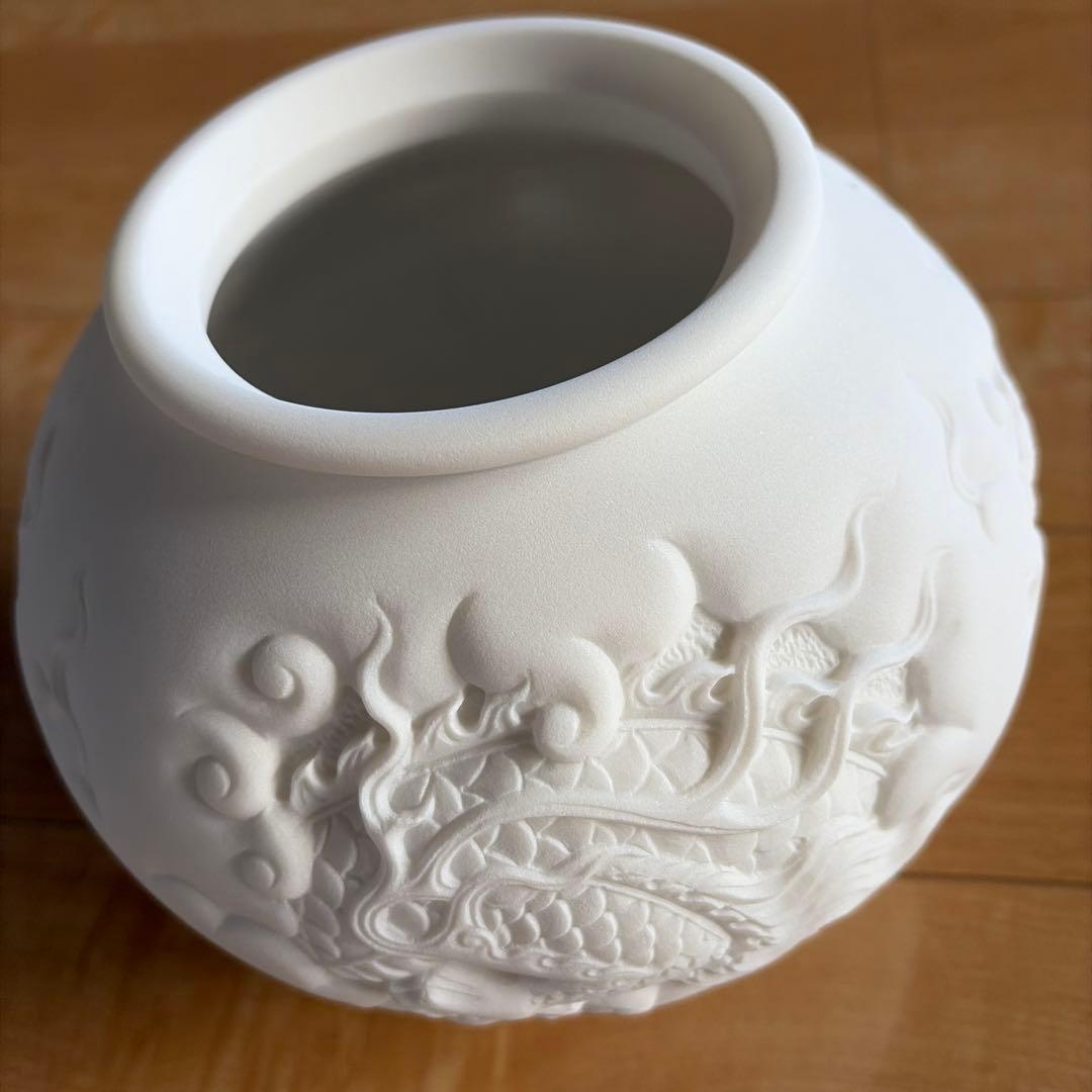 【送料込】統一教会　大理石ドラゴン彫刻 ホワイト陶器 花瓶