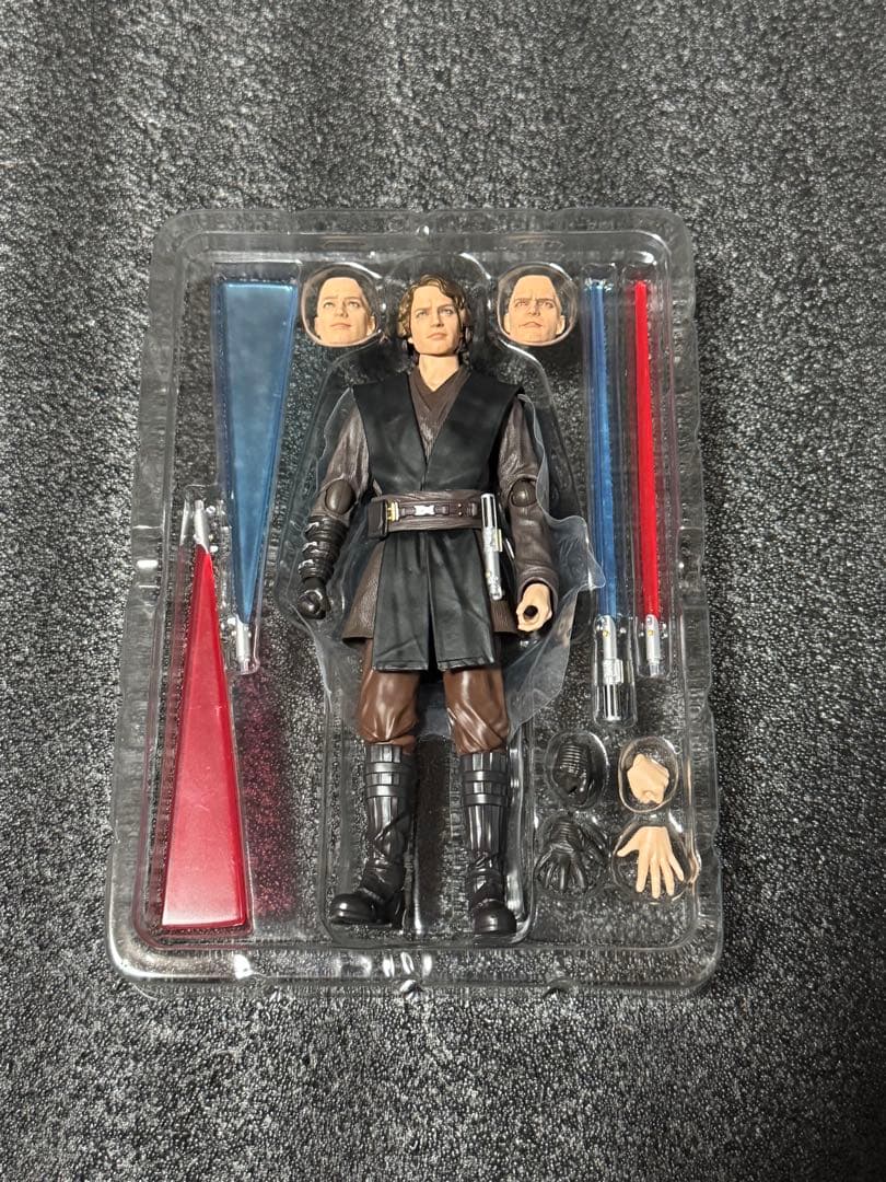 【最終値下げ】フィギュアーツ　アナキン・スカイウォーカー スターウォーズ