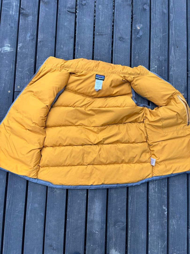 patagonia ダウンベスト グレー/ブラック パタゴニア　ベスト　美品